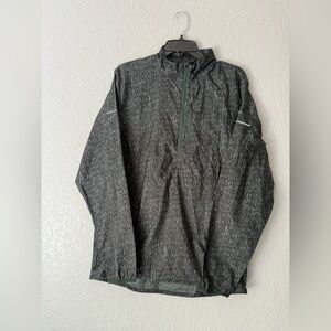 Brooks Jacket Men's Green Bark Camo Windbreaker Half Zip Mock Neck Runing Size M